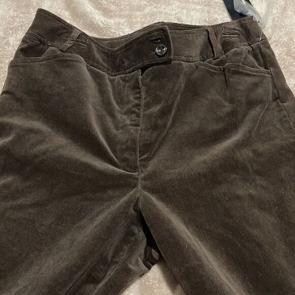 NWT- Dalia Collection- 8. Corduroy Crop - Picture 4 of 7